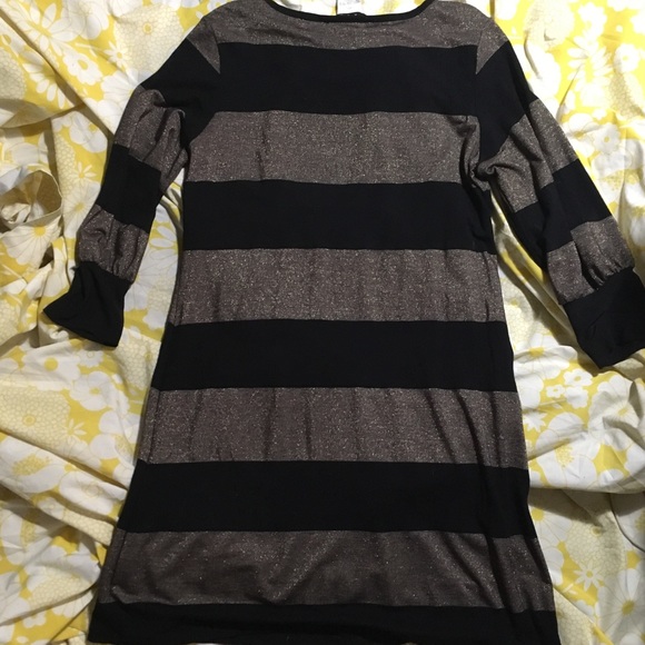 ☘️Tiana B. Gold & Black Stretch Dress☘️ - Picture 2 of 6